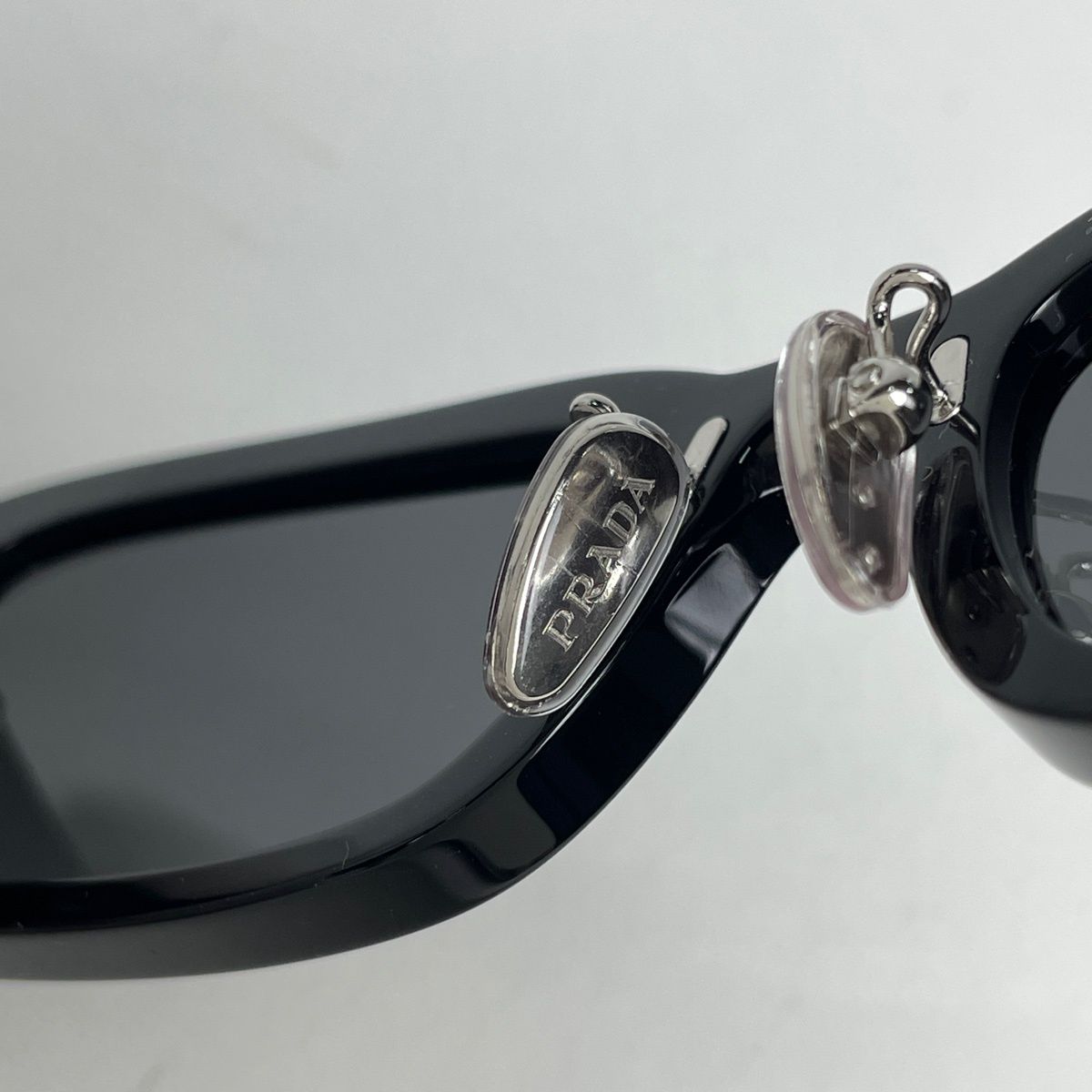 Prada Logo Sunglasses Eyewear Square — view 4