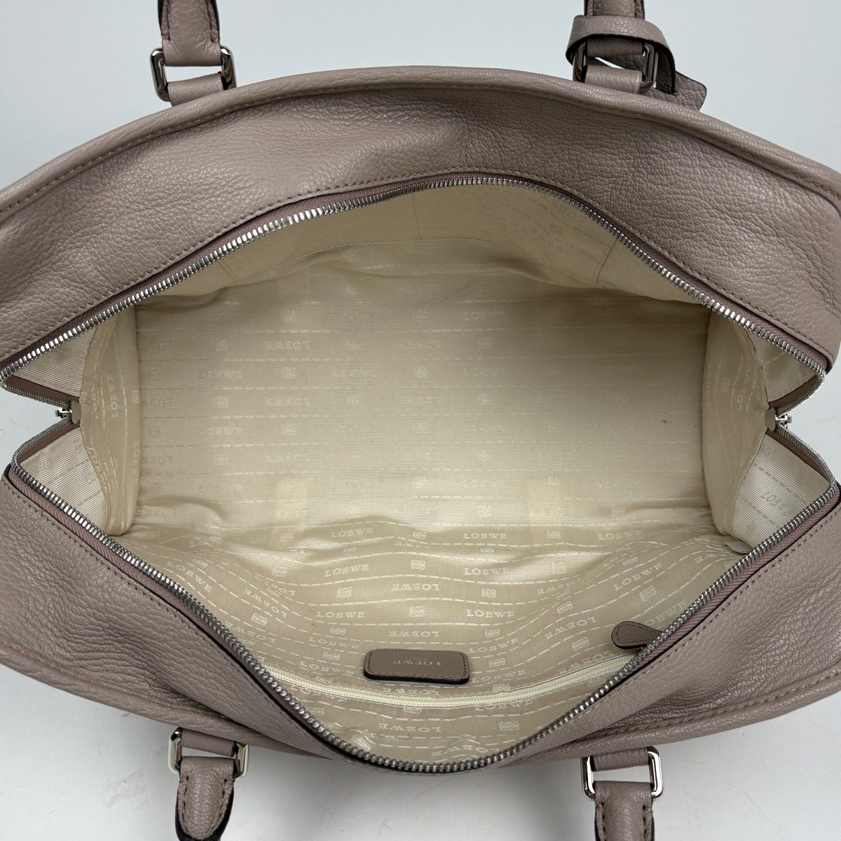 Loewe Amazona 36 Anagram Leather Gray Ju Handbag — view 9