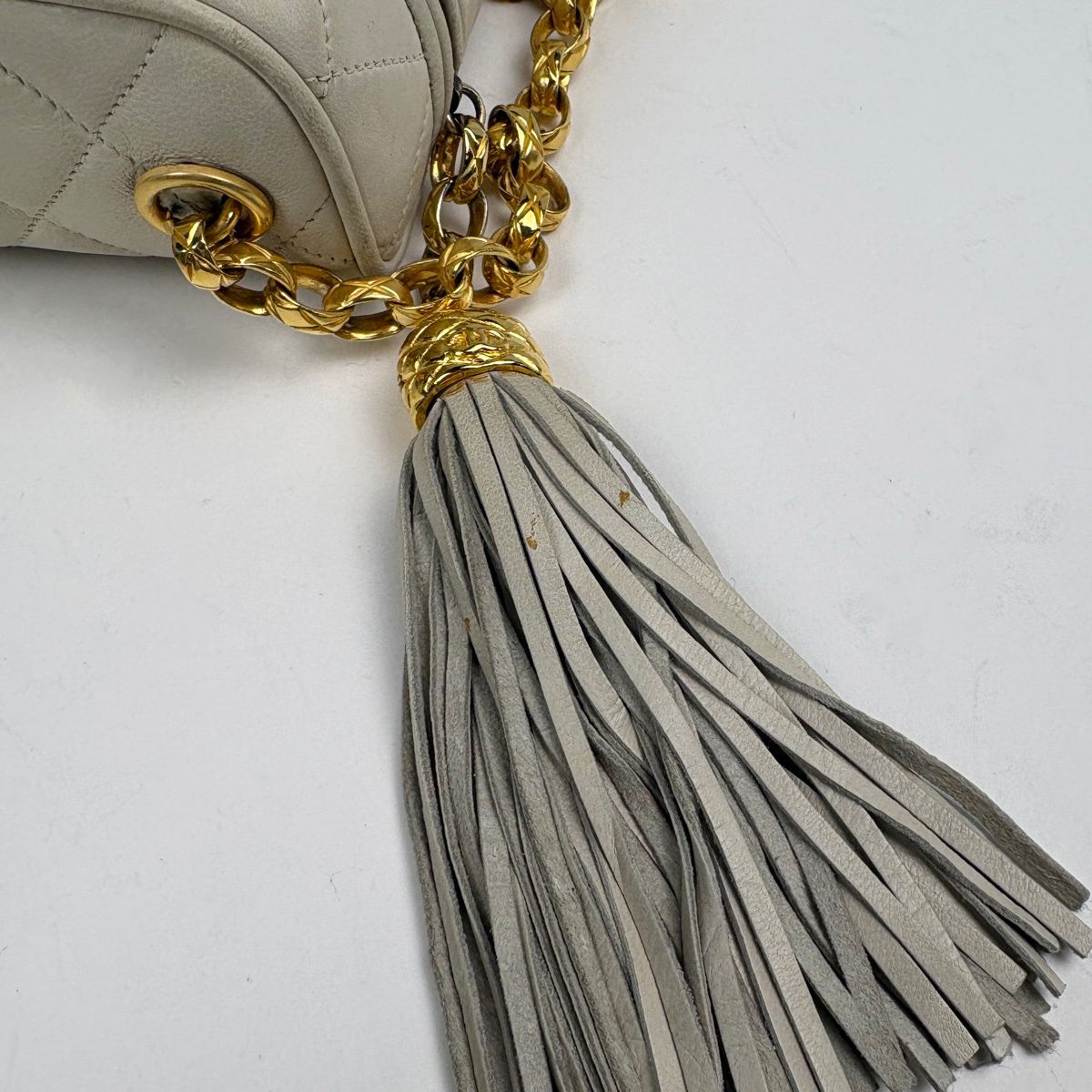 Chanel CC Logo Chain Shoulder Bag Quilted Fringe Leather White — view 5