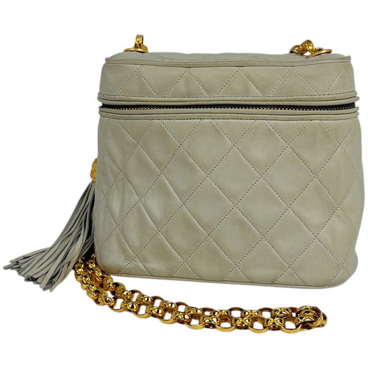 Chanel CC Logo Chain Shoulder Bag Quilted Fringe Leather White