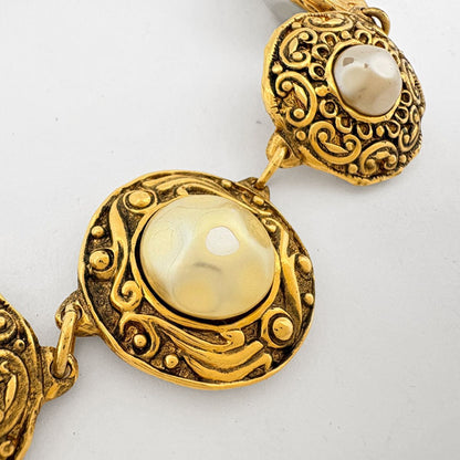 Chanel Faux Pearl Necklace CC Logo Gold Plated — view 5
