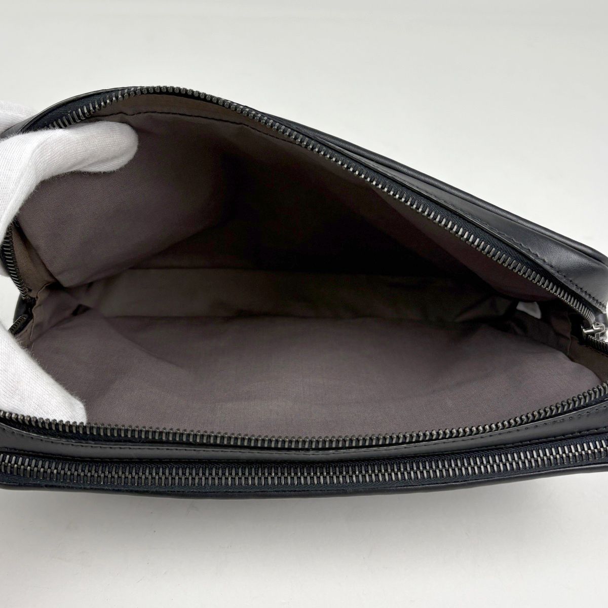 Bottega Veneta Intrecciato Multi Case Second Bag Leather Black — view 8