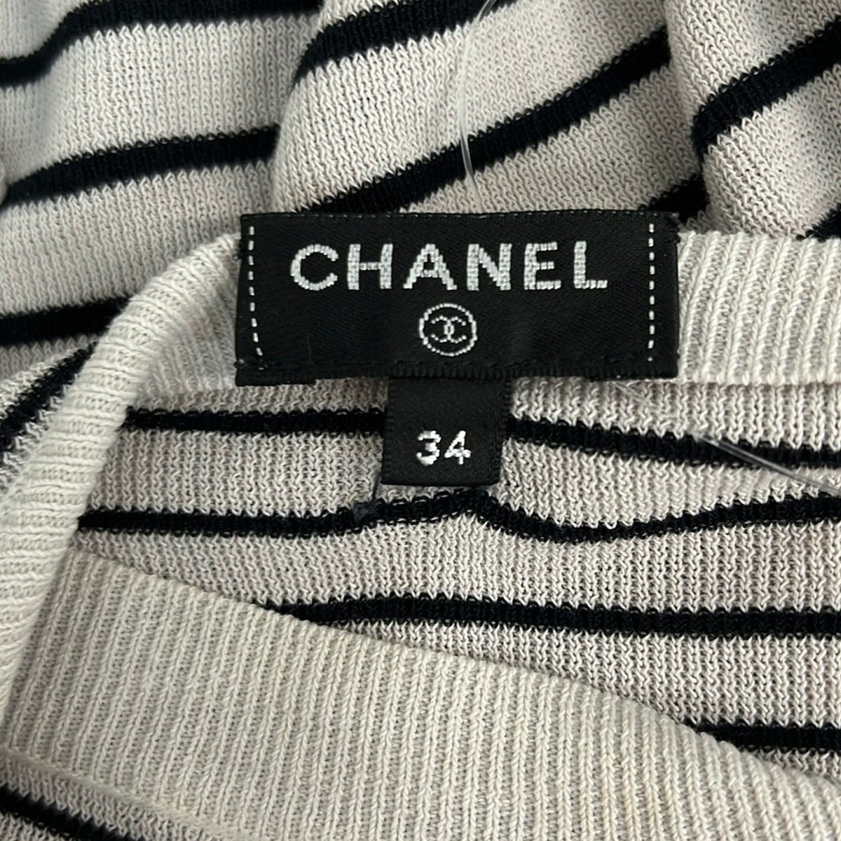 Chanel 3/4 Sleeve Sweater 34 S Ivory Black Border Pearl Button — view 3