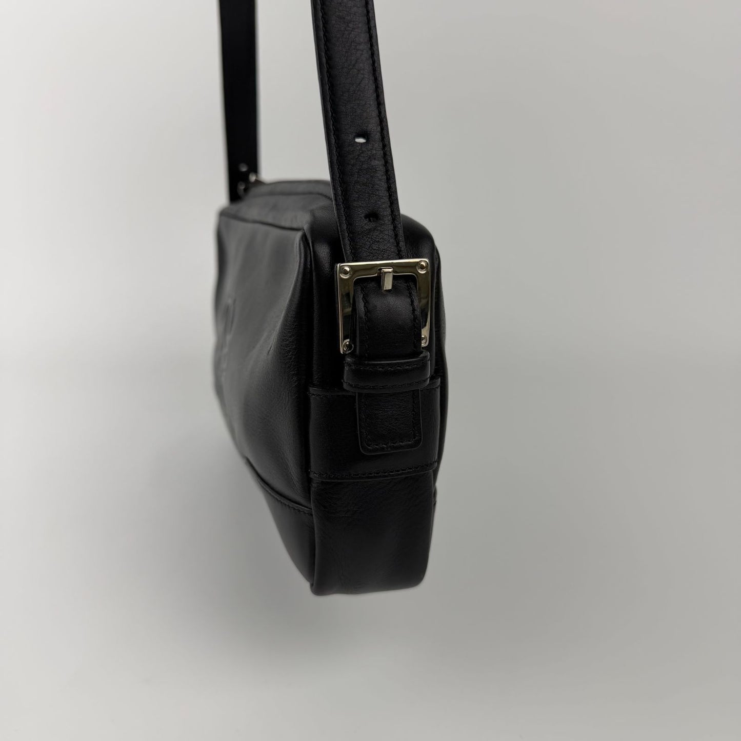 Loewe Anagram Shoulder Bag Black Leather Vintage — view 4