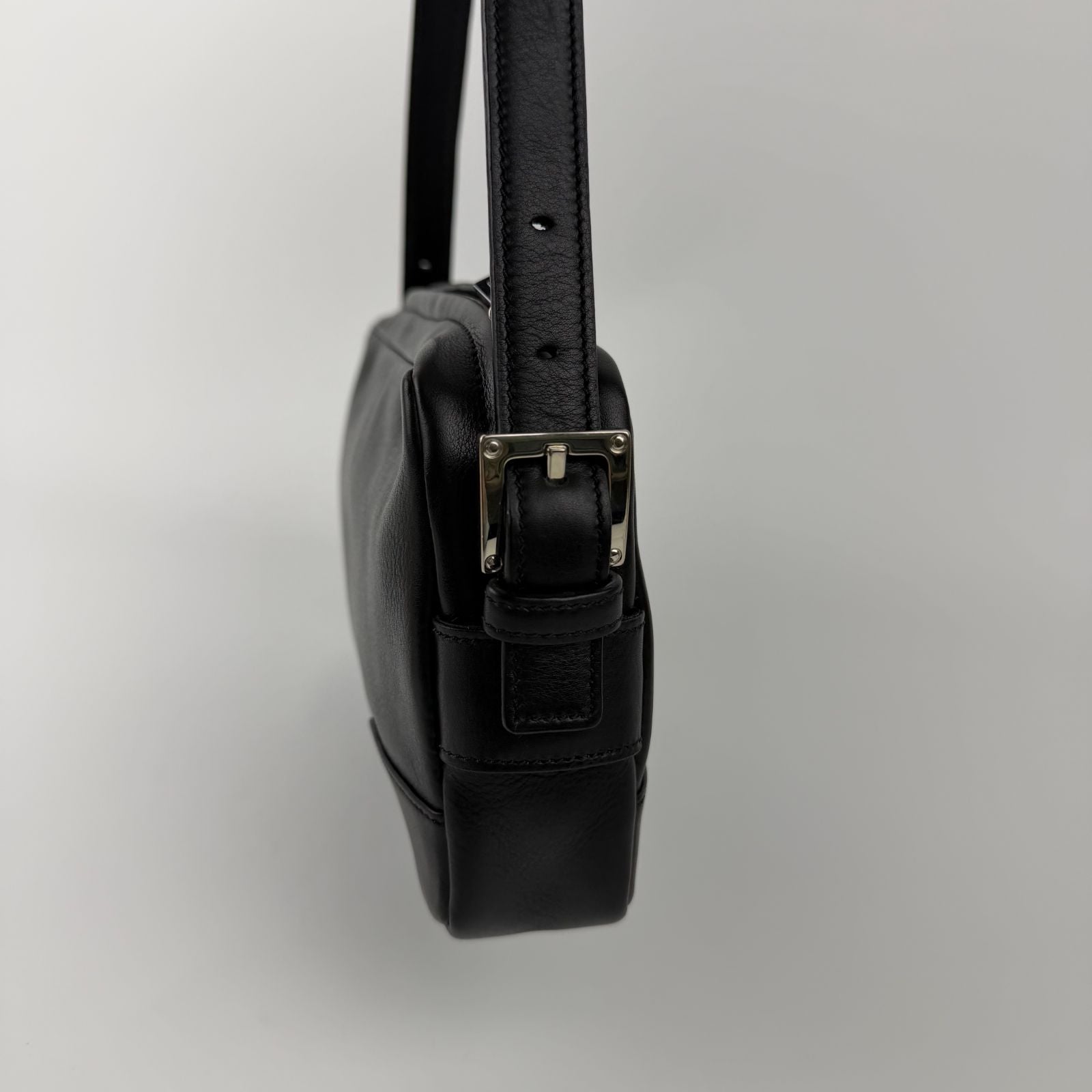 Loewe Anagram Shoulder Bag Black Leather Vintage — view 5