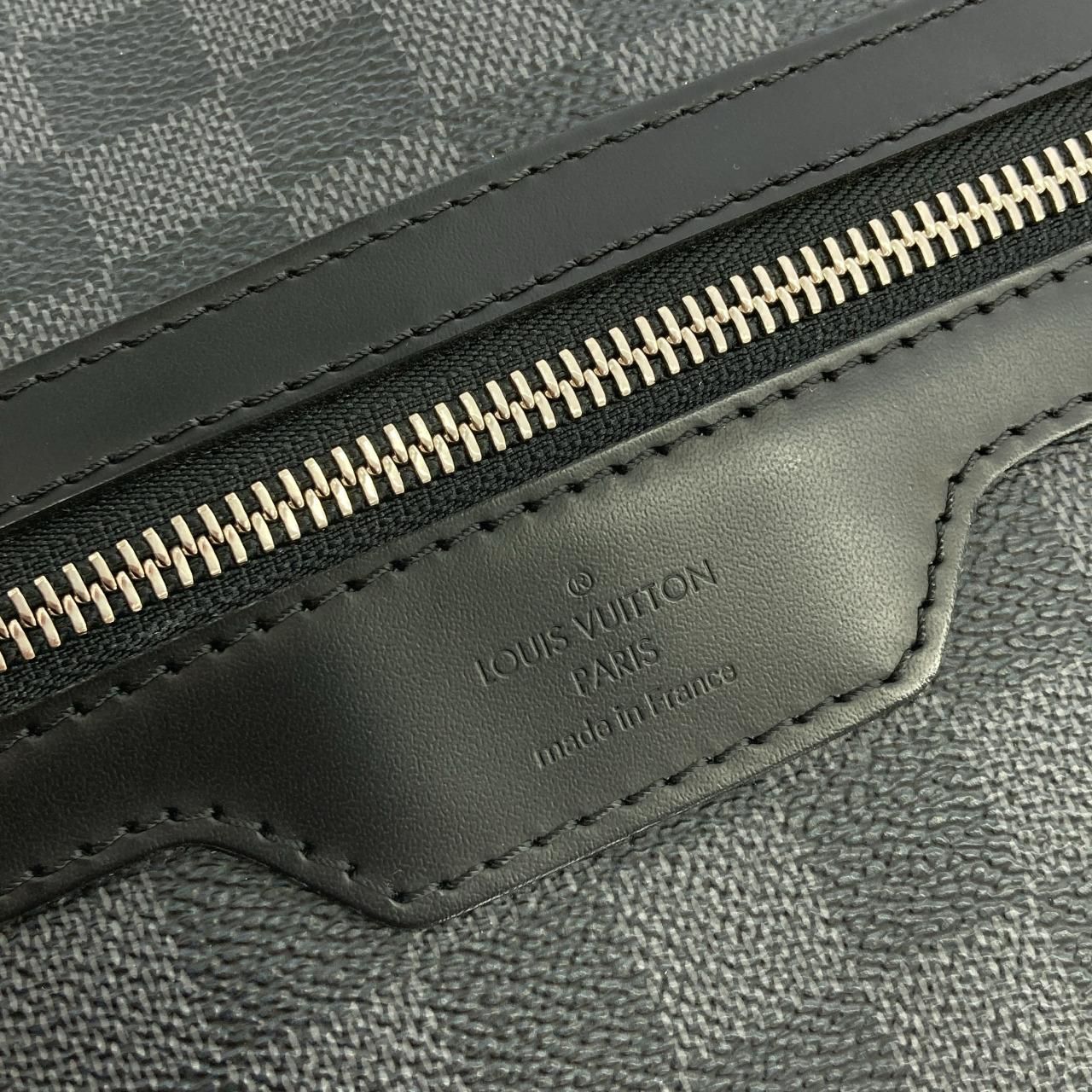 Louis Vuitton Damier Graphite Mick Shoulder — view 4