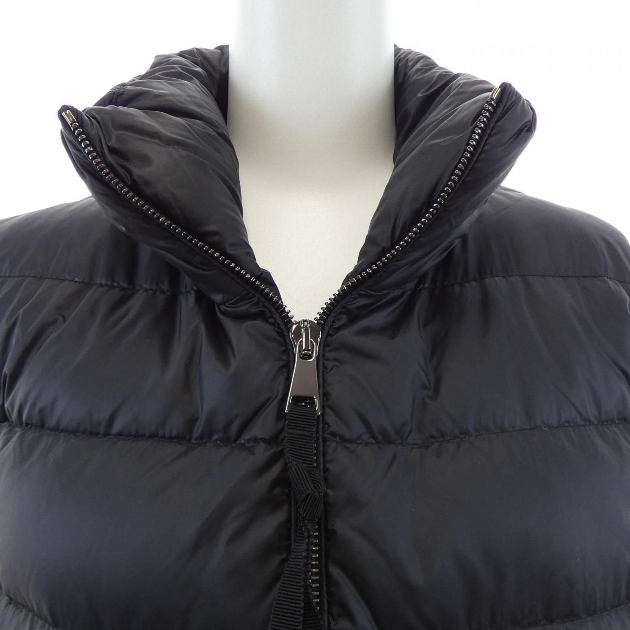 Moncler Down Jacket Black — view 6