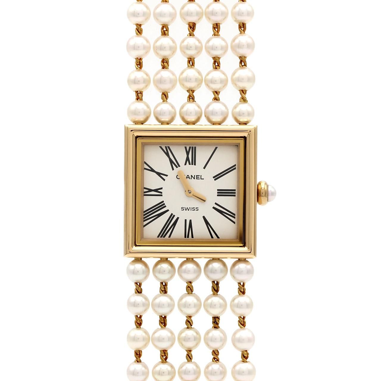Chanel Mademoiselle YG Pearl Bracelet M YG Quartz