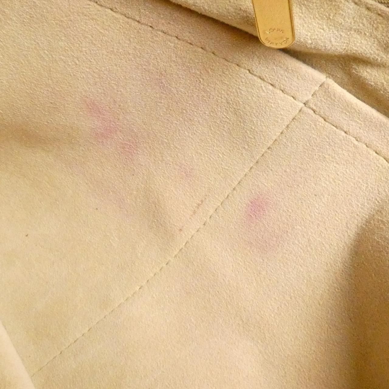 Louis Vuitton Monogram Artsy Shoulder — view 9
