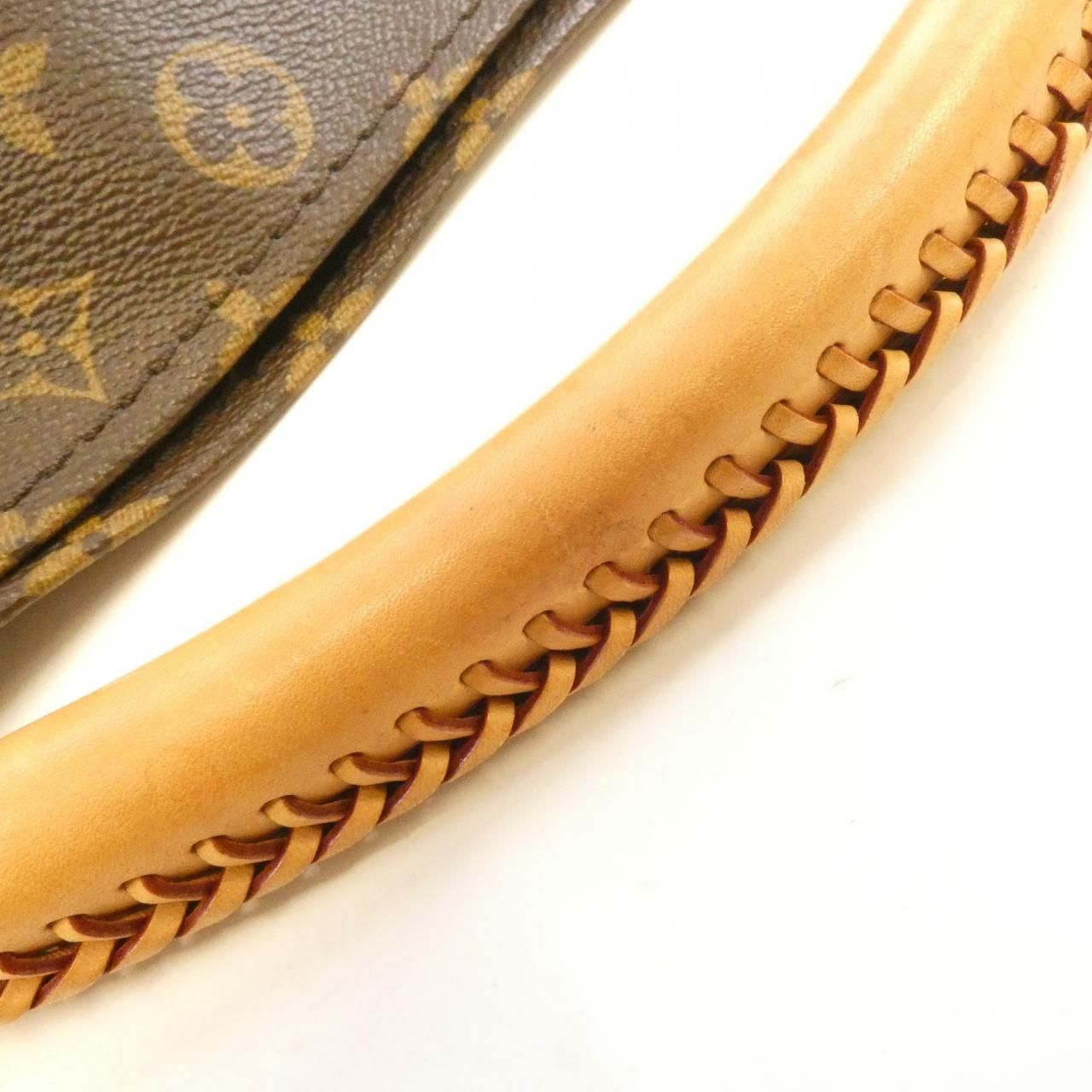 Louis Vuitton Monogram Artsy Shoulder — view 5