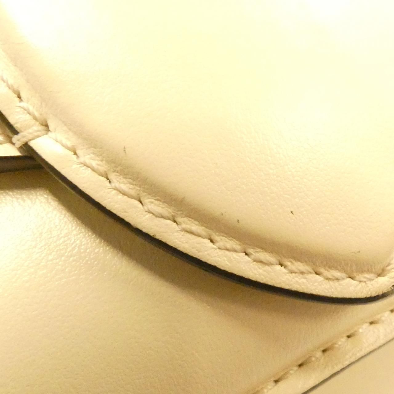 Louis Vuitton LV Pont Neuf Shoulder — view 4