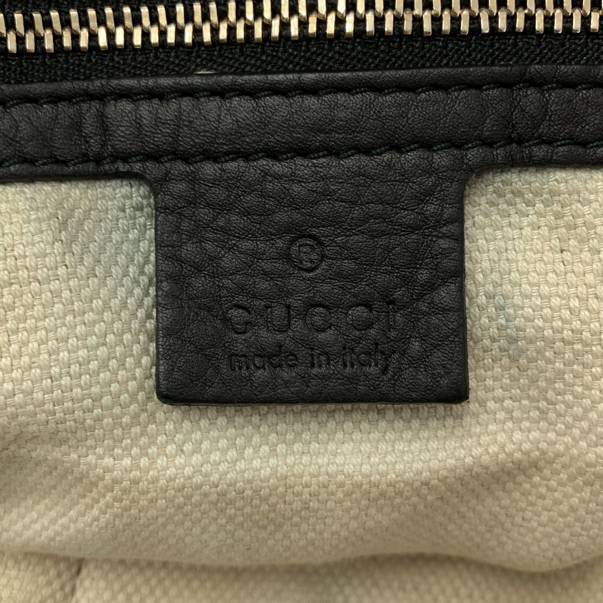 Gucci Soho Interlocking Chain Shoulder Bag Black — view 6