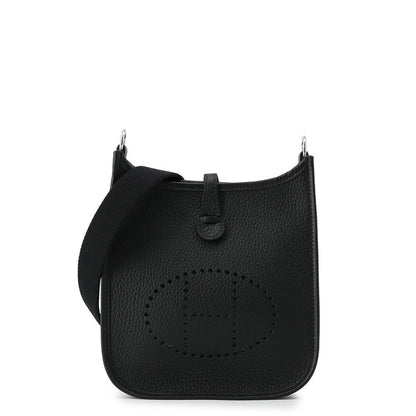 Hermes Shoulder Bag Evelyne TPM 111 cm Amazon Black Silver Taurillon Clemence