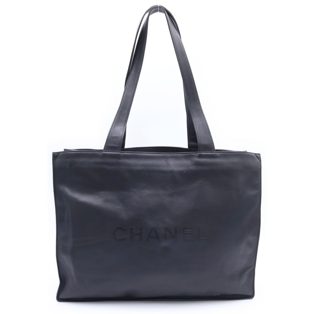 Chanel CC Logo Tote Black Leather — view 2