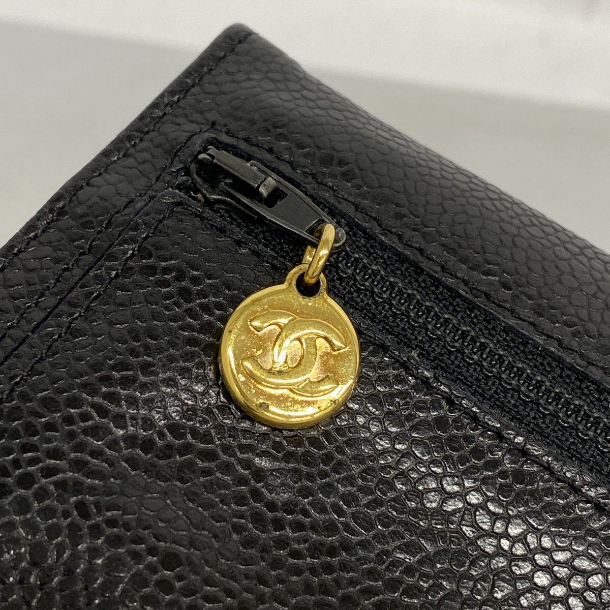 Chanel Wallet Caviar Leather Black Gold — view 6