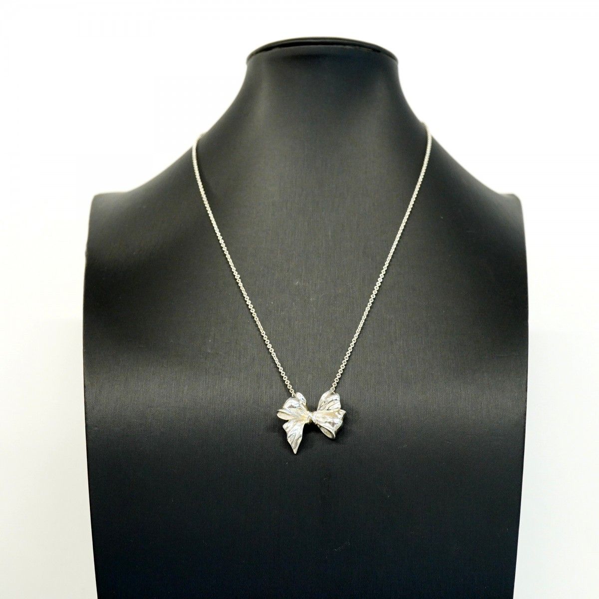 Tiffany & Co Necklace Ribbon Silver — view 7
