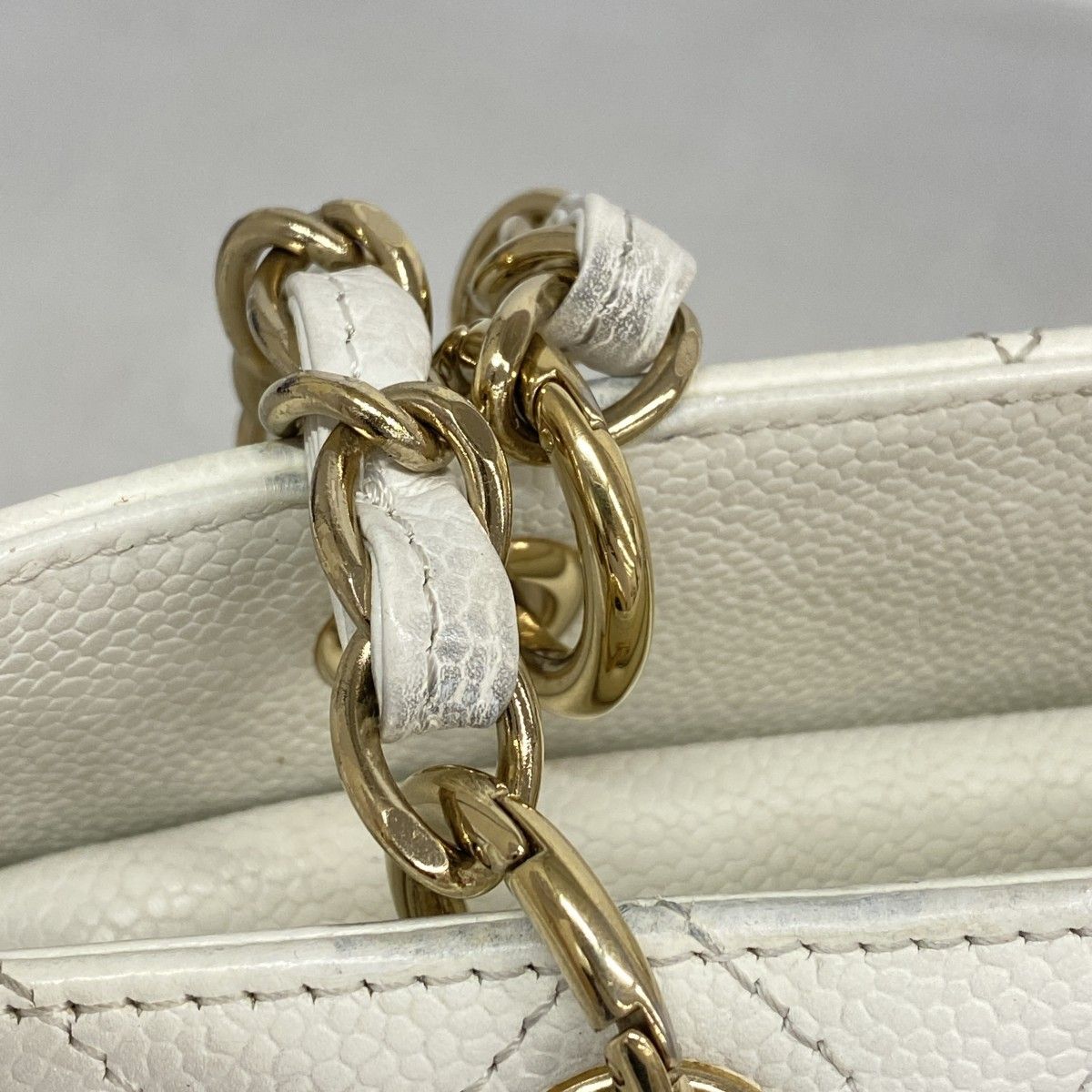 Chanel Chain Tote Quilted Caviar Leather White Champagne Gold — view 7