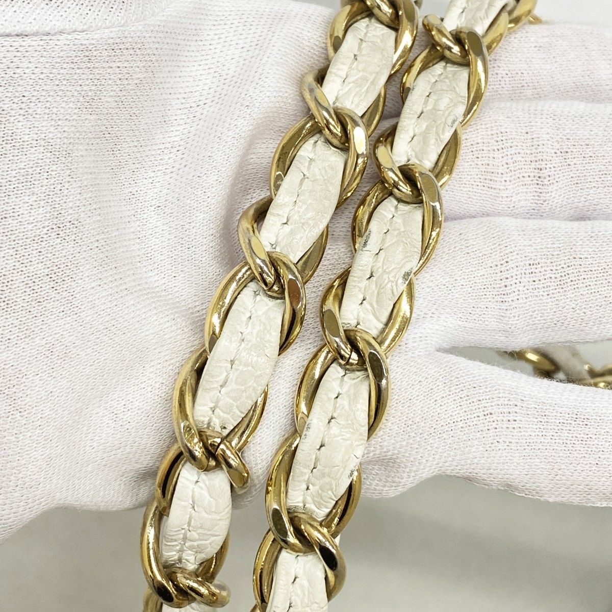 Chanel Chain Tote Quilted Caviar Leather White Champagne Gold — view 8