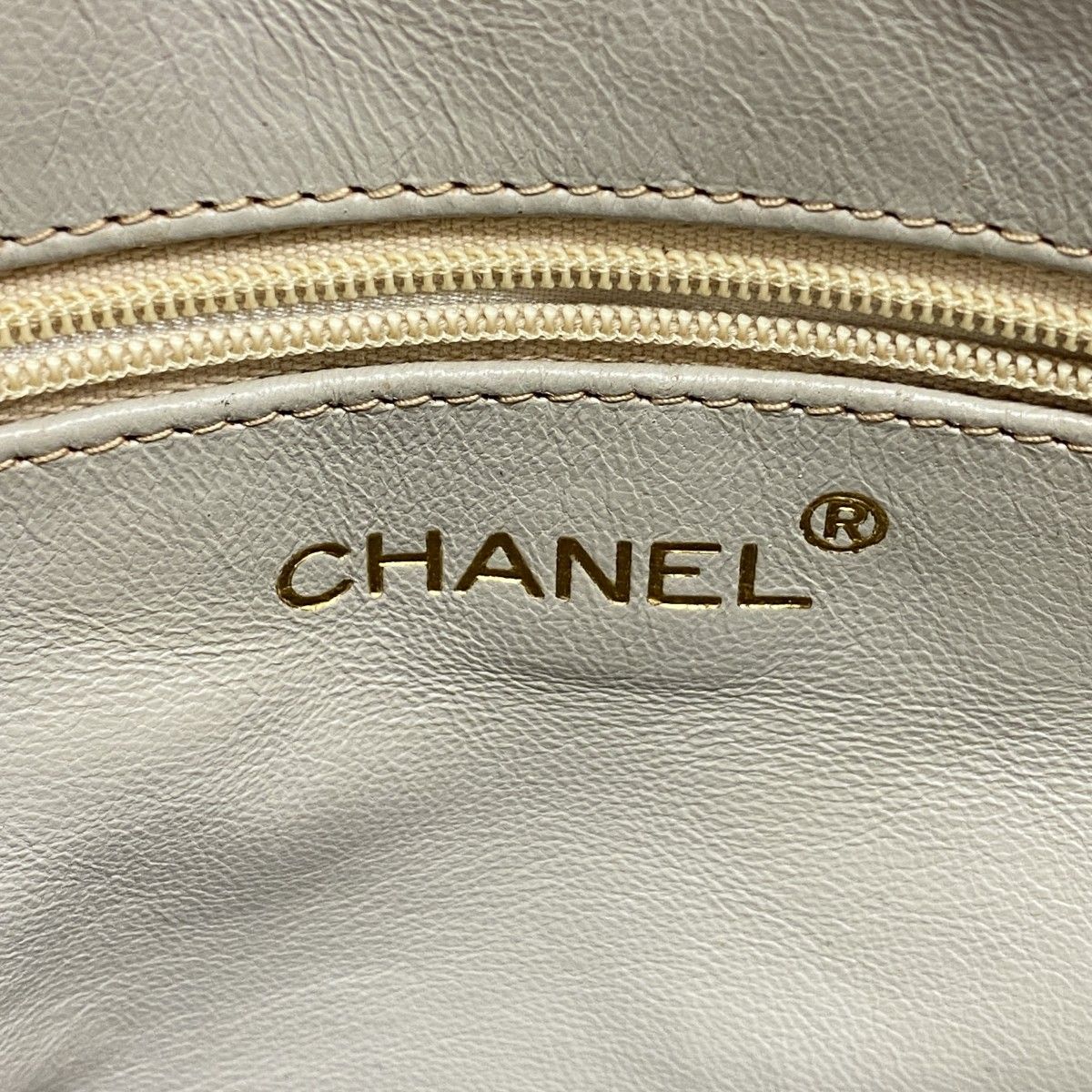 Chanel Shoulder Bag Quilted Lambskin Beige Gold — view 5
