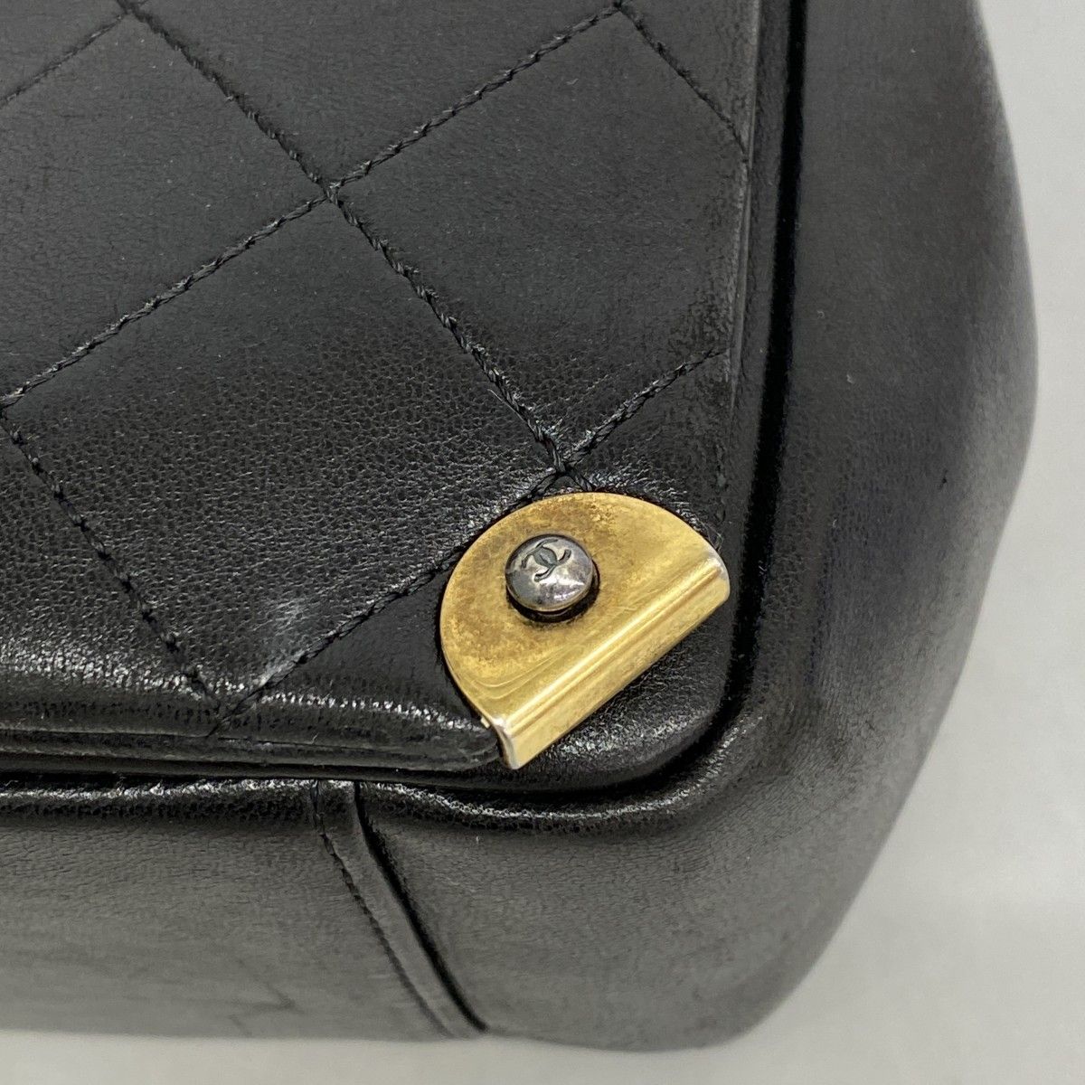 Chanel Shoulder Bag Quilted Lambskin Black Gold — view 7