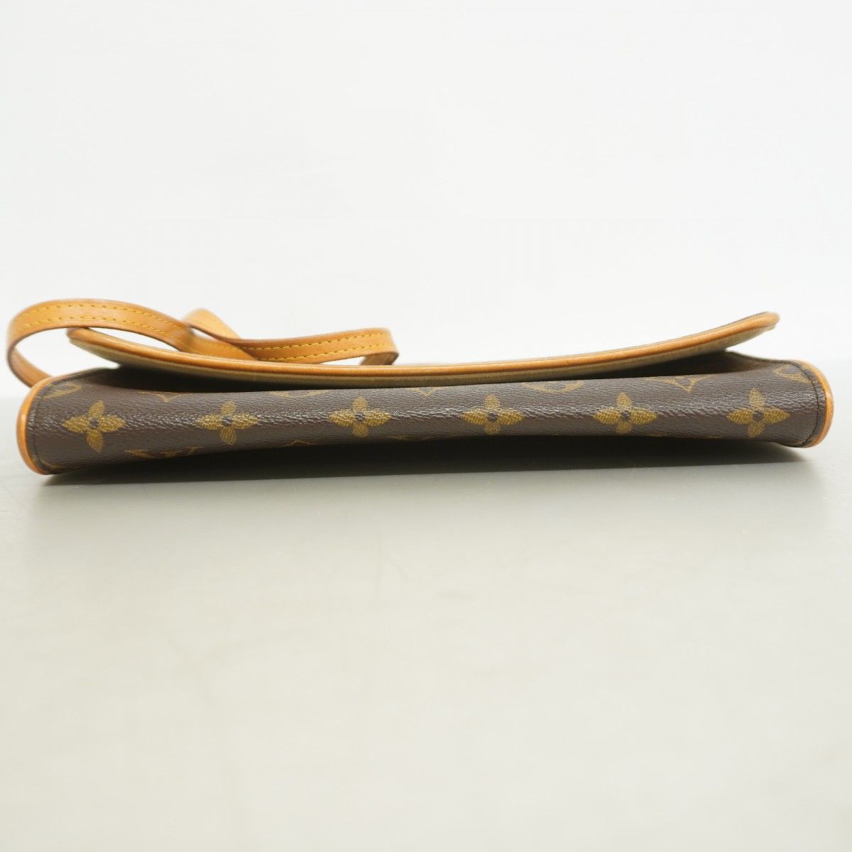 Louis Vuitton Shoulder Bag Monogram Pochette Twin GM Brown — view 3