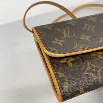 Louis Vuitton Shoulder Bag Monogram Pochette Twin GM Brown — view 6