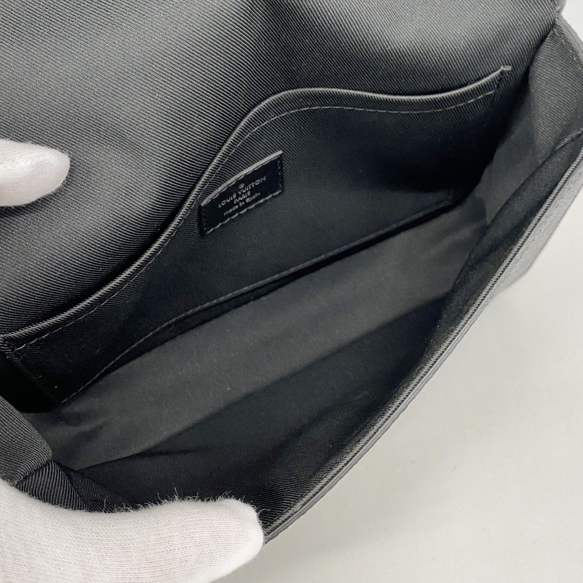 Louis Vuitton Shoulder Bag Damier Graphite Studio Messenger Black — view 4