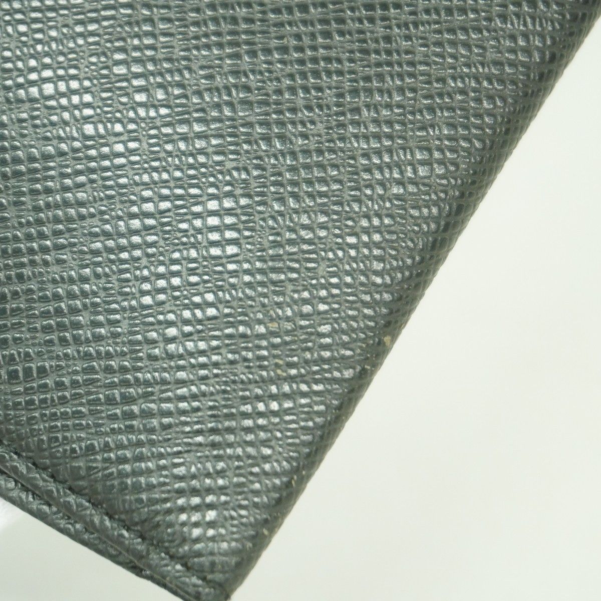 Louis Vuitton Billfold Taiga Porto Chequier Carte Cles Ardoise 2-Way — view 7