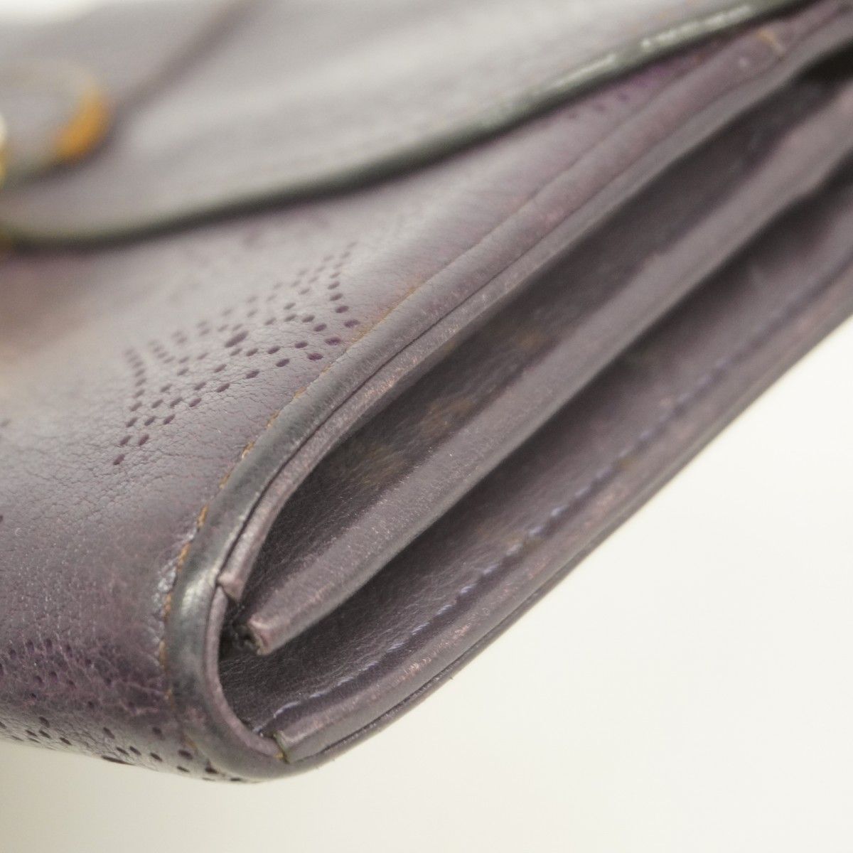 Louis Vuitton Wallet Mahina Portefeuille Iris Ulsan — view 7