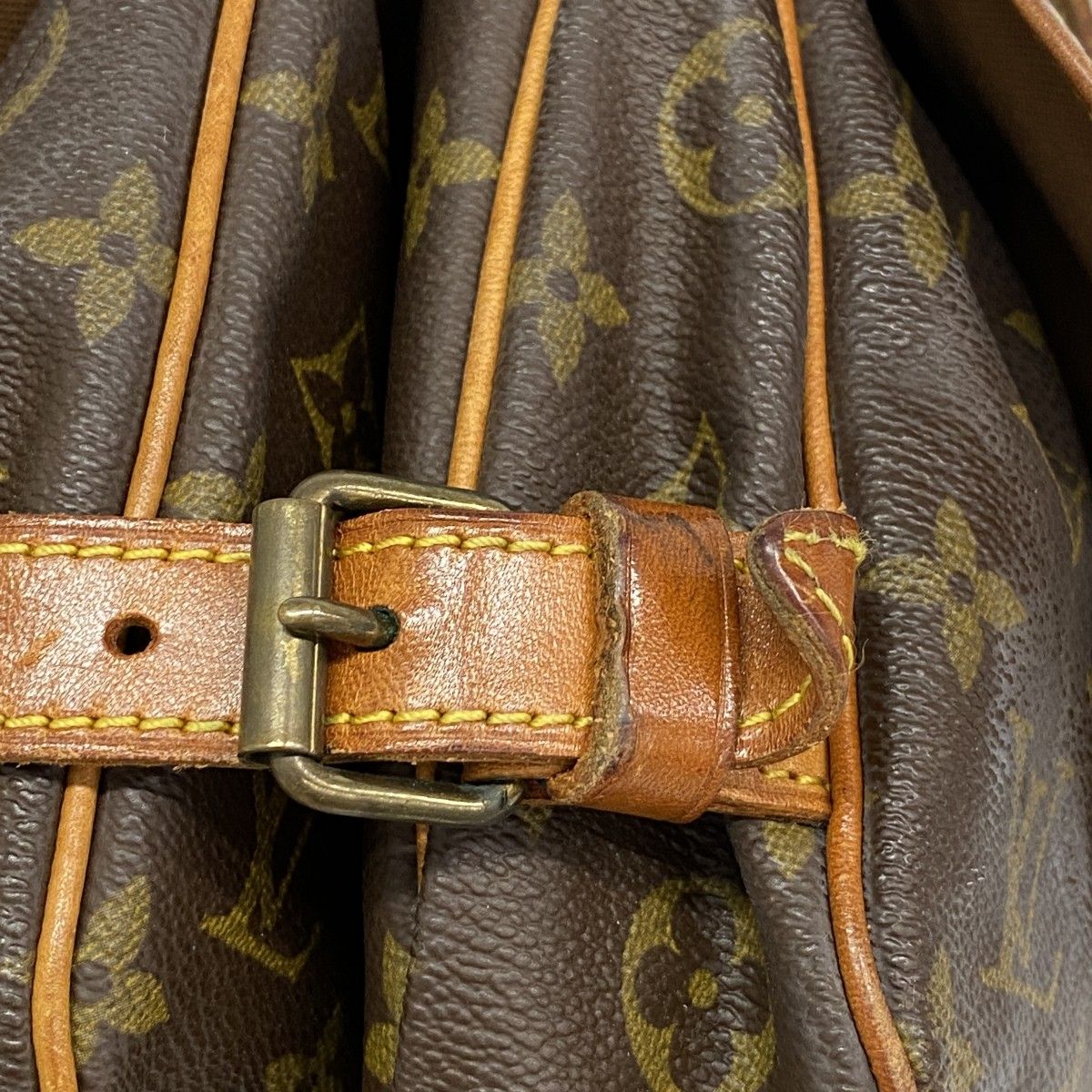 Louis Vuitton Shoulder Bag Monogram Saumur 30 Brown — view 7