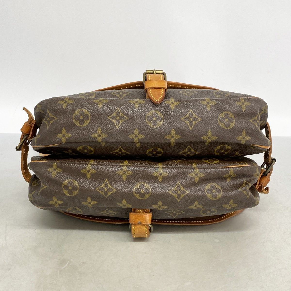 Louis Vuitton Shoulder Bag Monogram Saumur 30 Brown — view 3