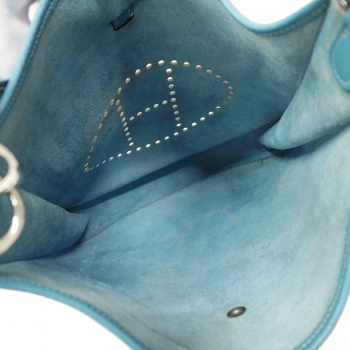 Hermes Shoulder Bag Evelyne Taurillon Clemence Blue Jean Silver — view 4