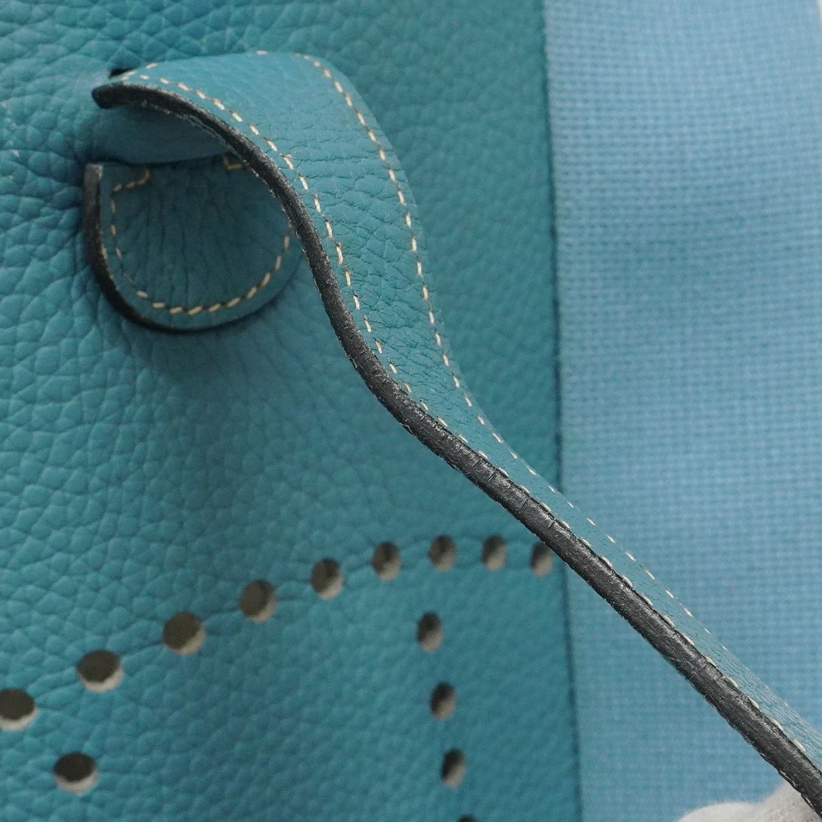 Hermes Shoulder Bag Evelyne Taurillon Clemence Blue Jean Silver — view 8