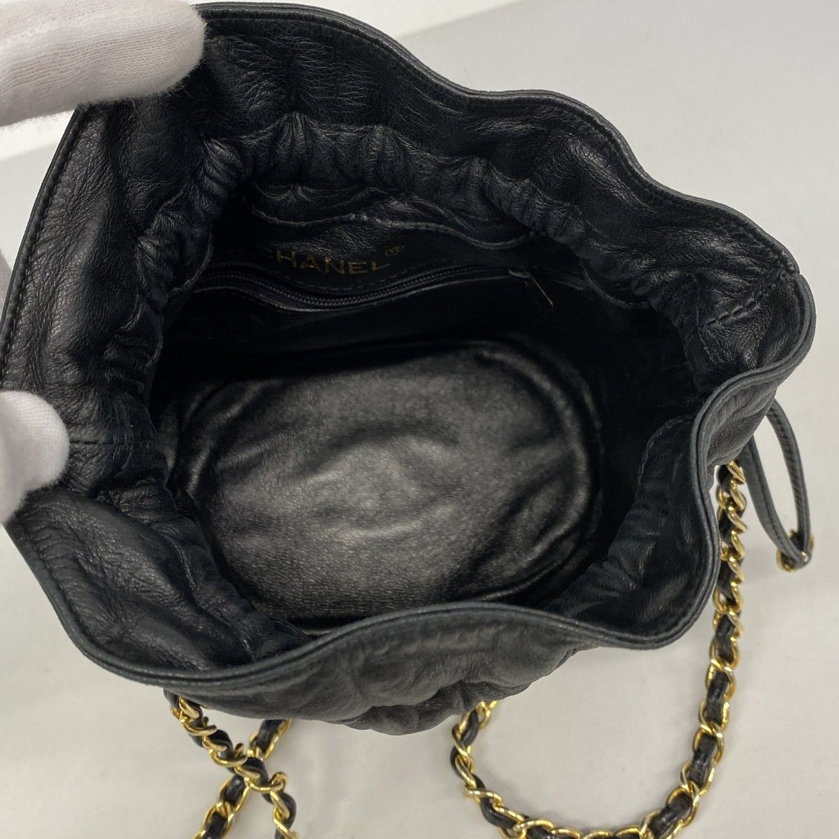 Chanel Shoulder Bag Quilted Lambskin Black Gold — view 4