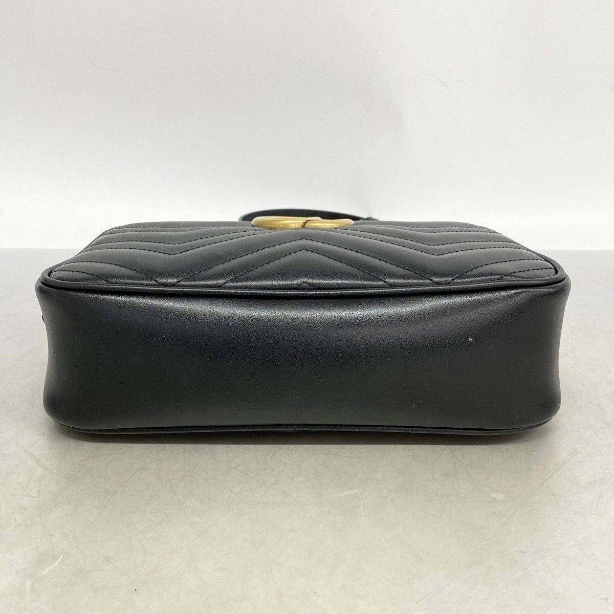 Gucci Shoulder Bag GG Marmont Leather Black Gold — view 3