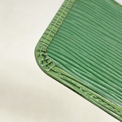 Louis Vuitton Coin Case Epi Pochette Cles Borneo Green — view 8