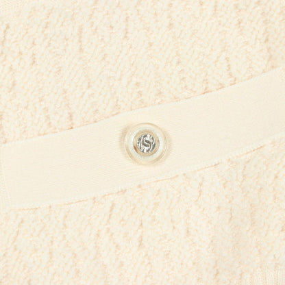 Chanel digan CC Logo Button T-Shirt — view 7