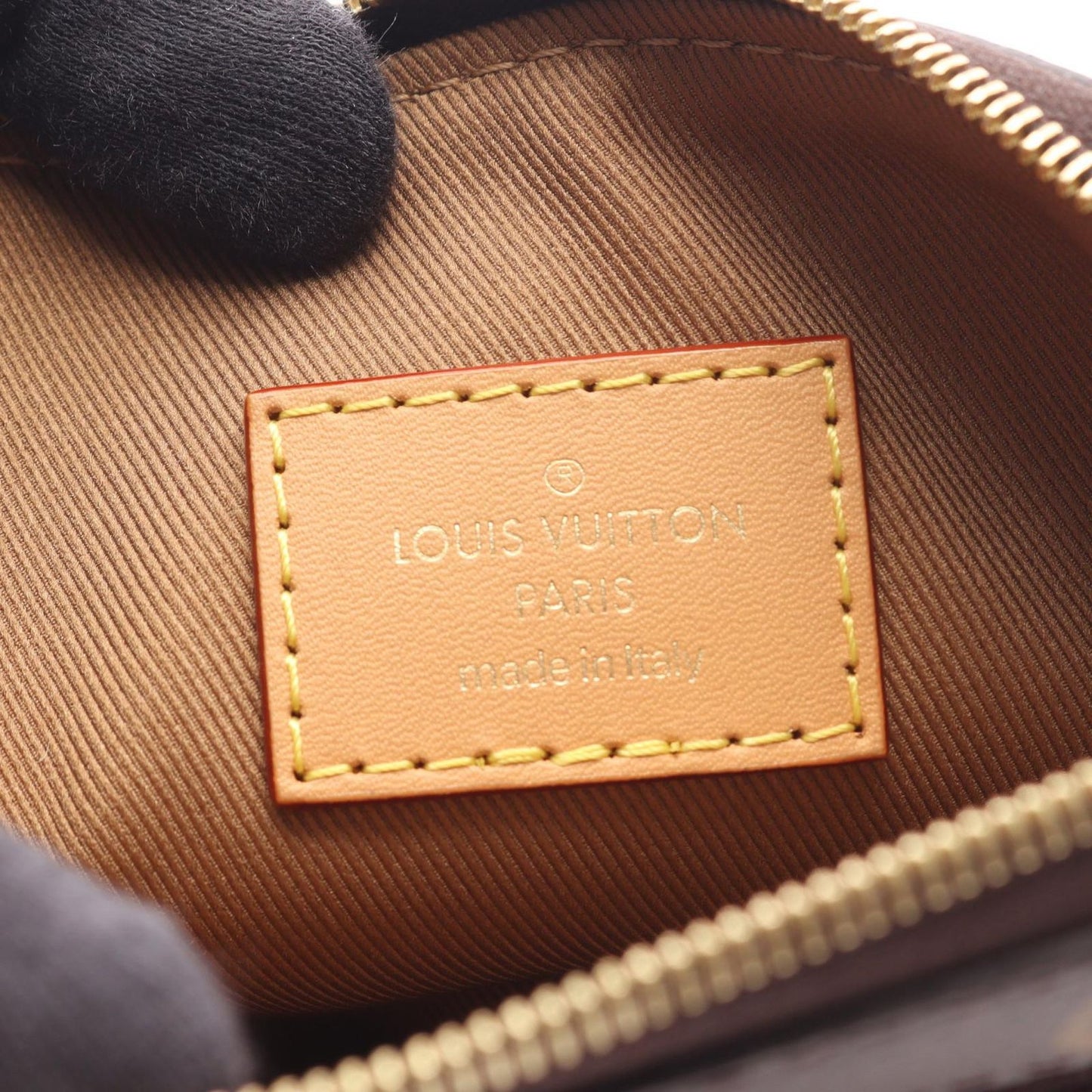 Louis Vuitton Handbag Utility Monogram 2-Way Leather Bag — view 4