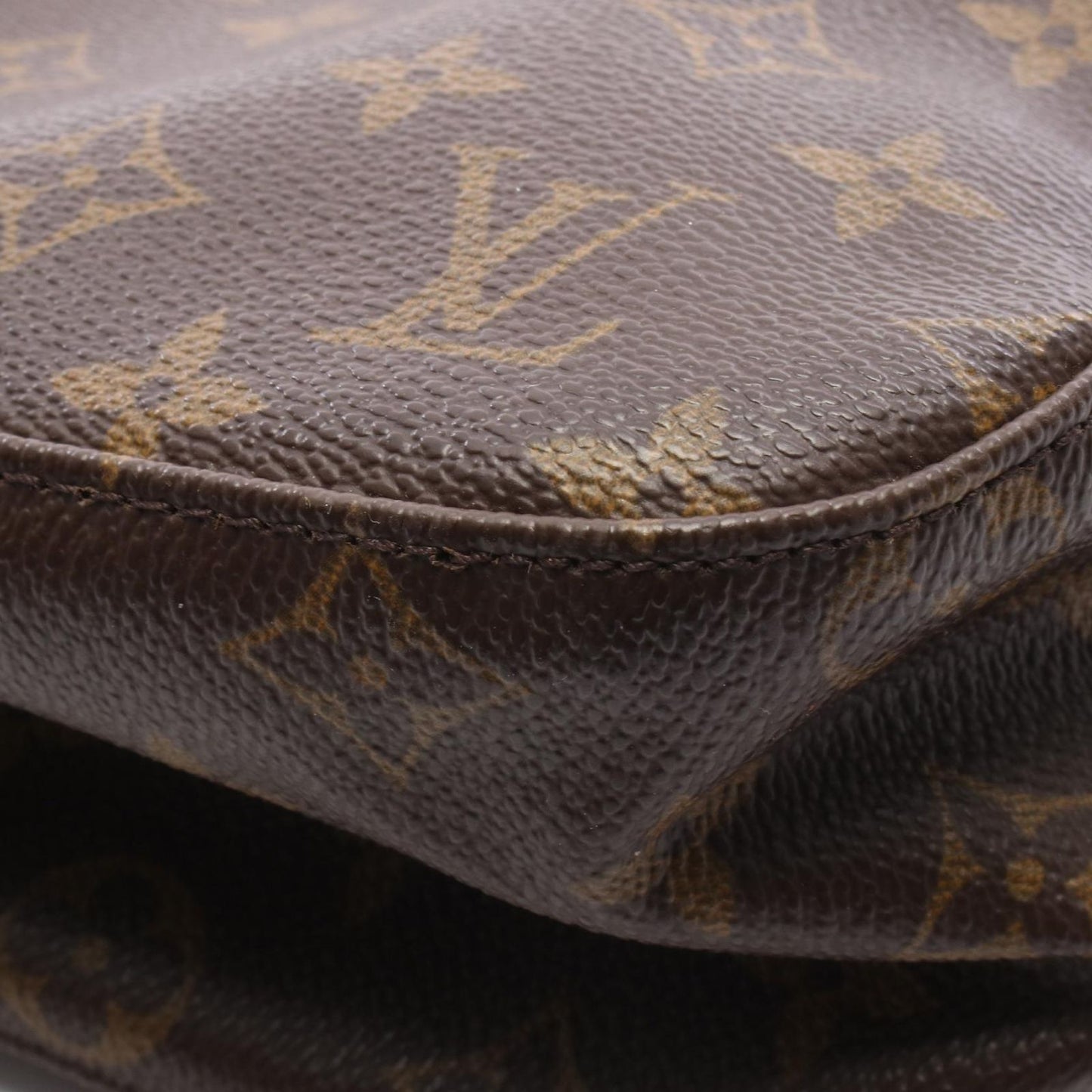 Louis Vuitton Shoulder Bag ping Leather — view 7