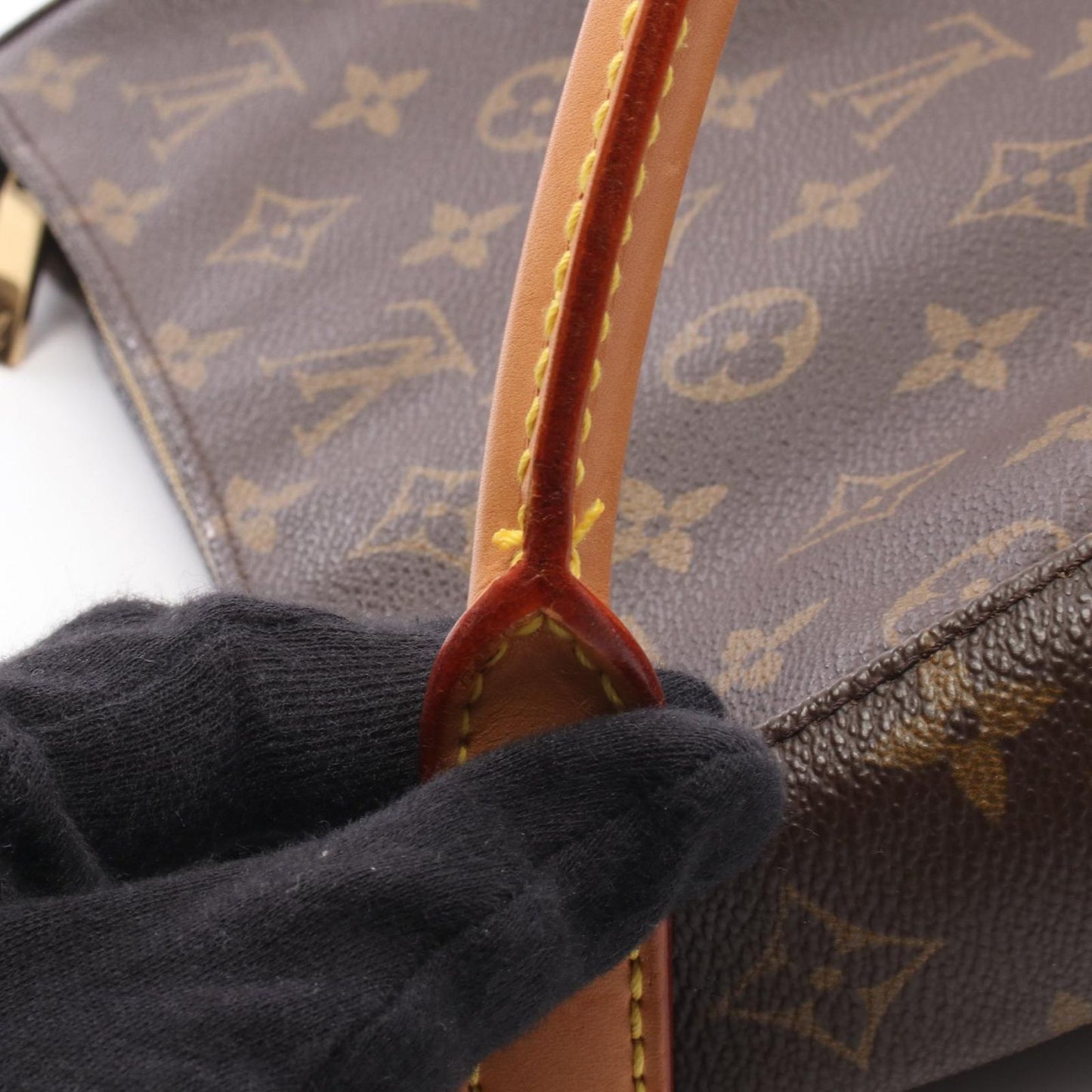 Louis Vuitton Shoulder Bag ping Leather — view 8