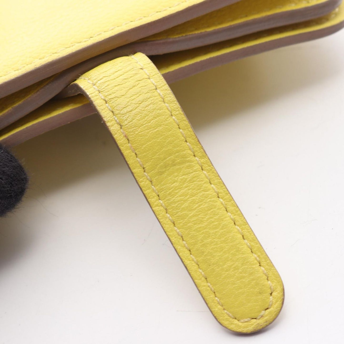Hermes Card Case Dogon Lime Leather — view 9