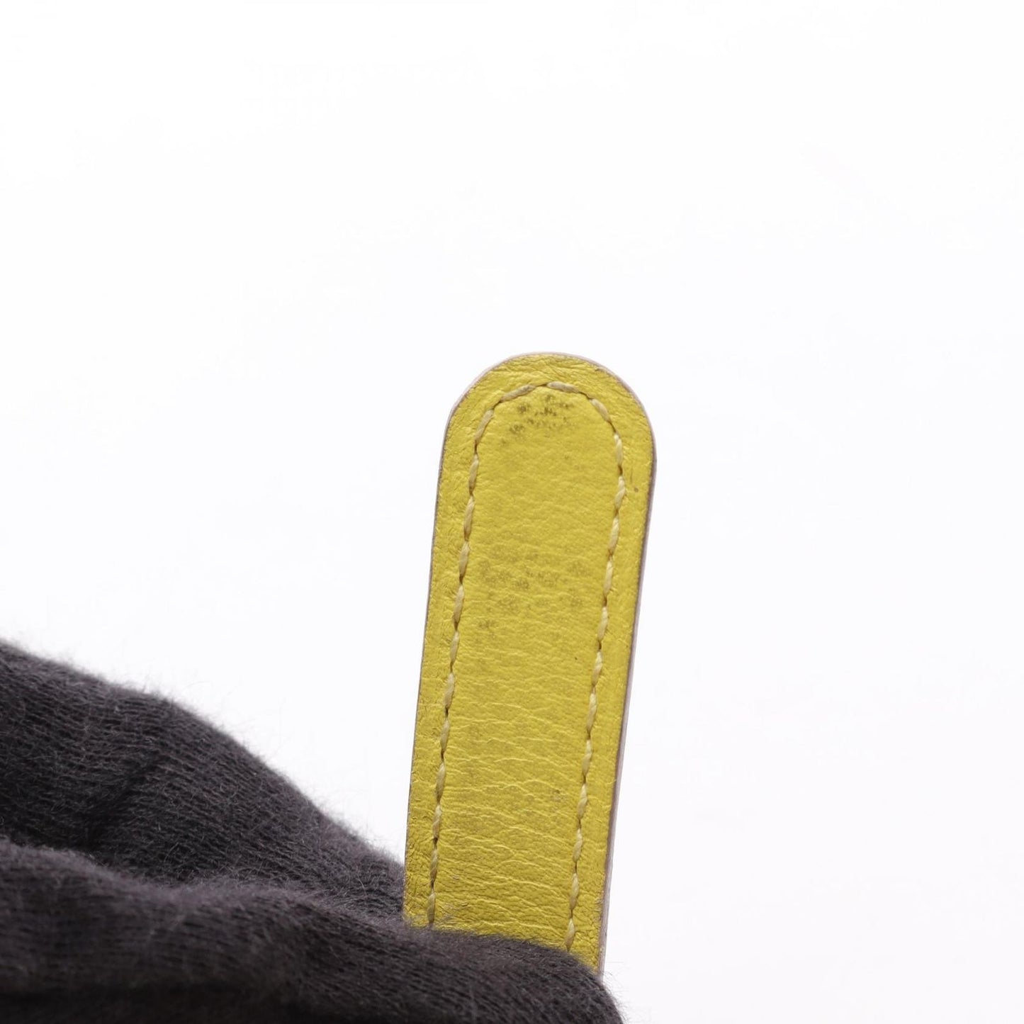 Hermes Card Case Dogon Lime Leather — view 8