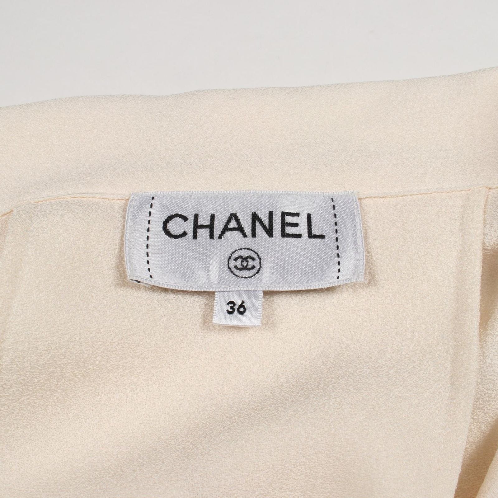 Chanel Blouse CC Logo Button Dollar pickpocket Silk — view 3