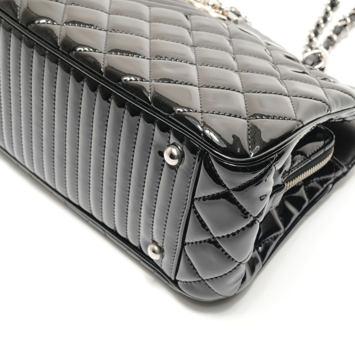 Chanel Shoulder Bag Coco Boy Patent Leather — view 6