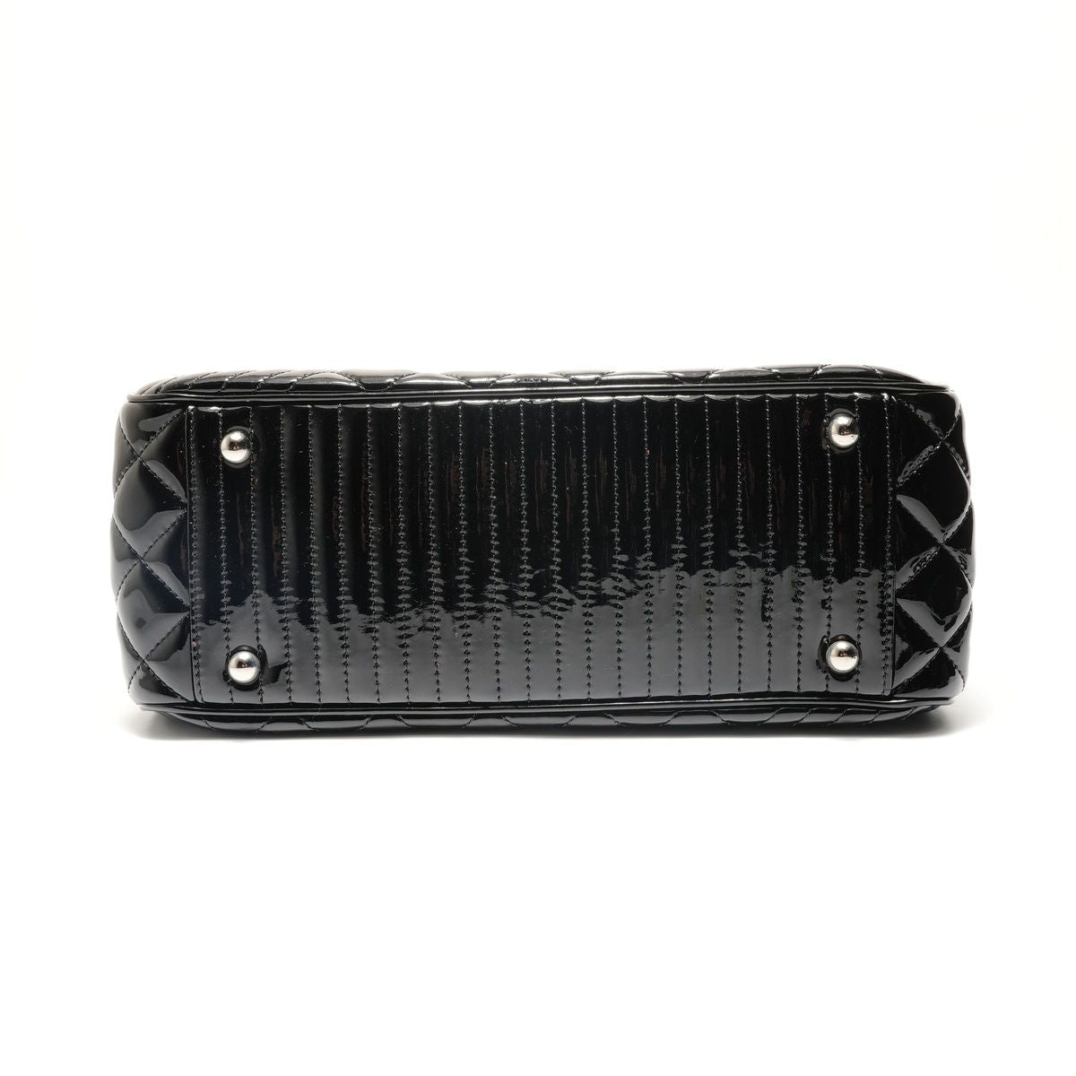 Chanel Shoulder Bag Coco Boy Patent Leather — view 7