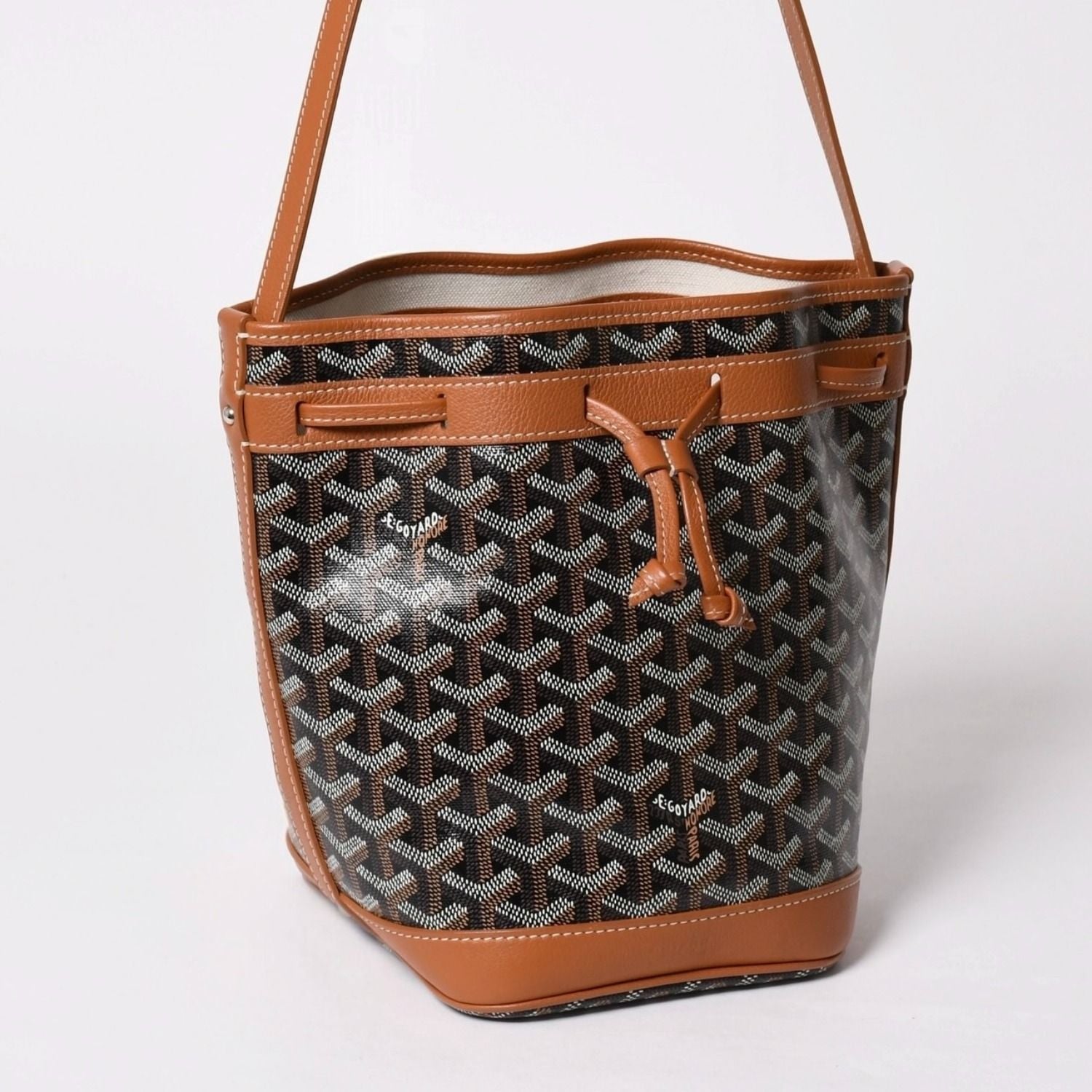 Goyard Petit Flo Bucket Bag Brown Calfskin — view 3