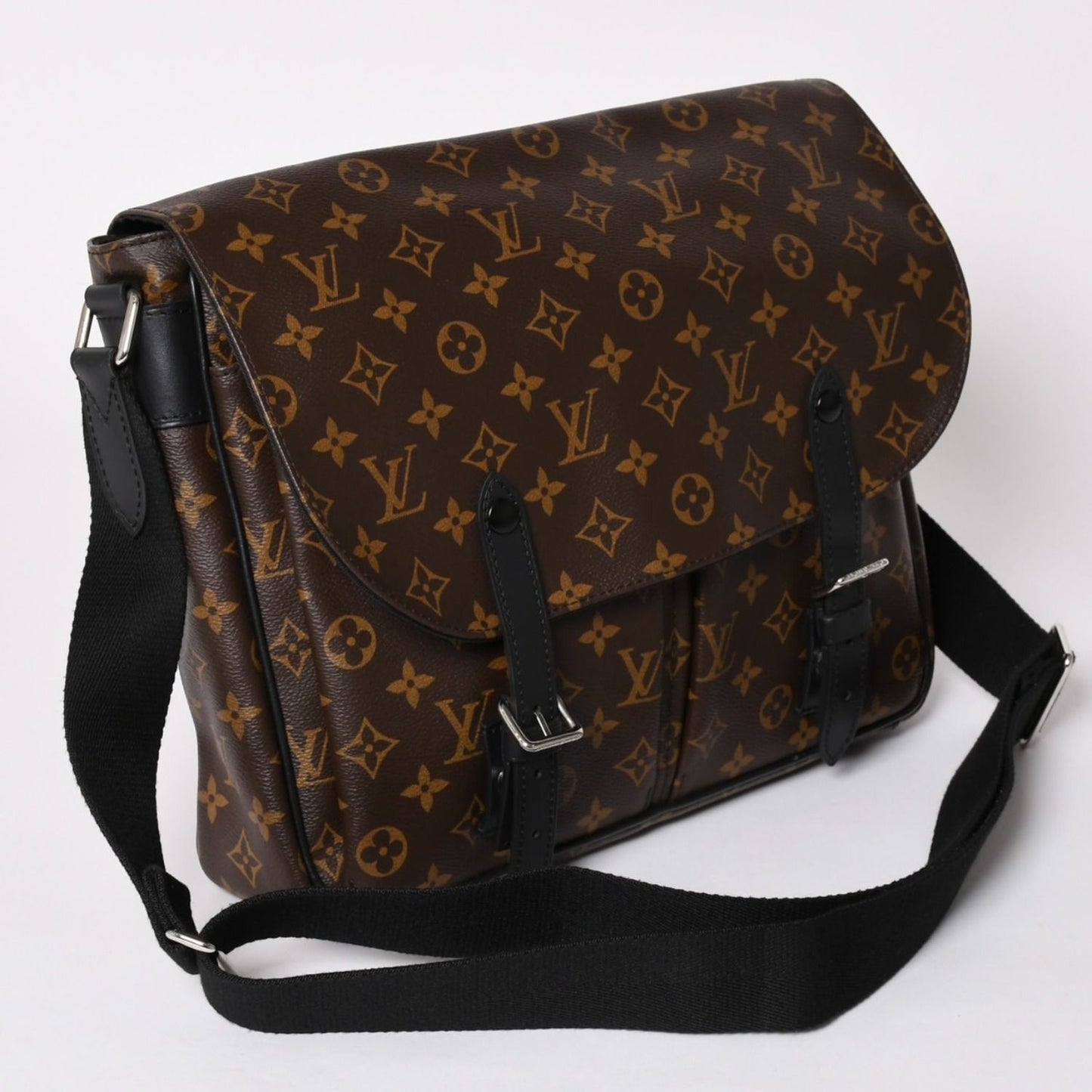 Louis Vuitton Christopher Messenger Bag Monogram Macassar Leather Brown — view 3