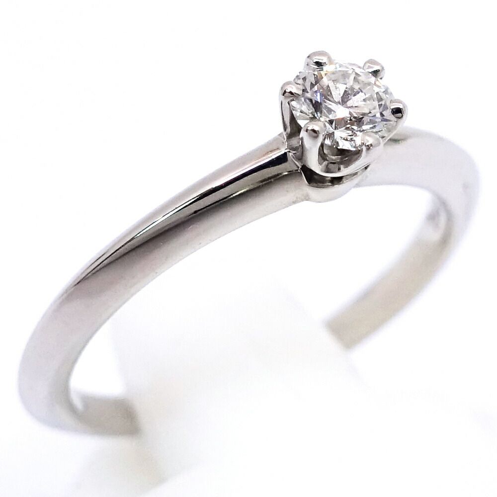 Tiffany & Co Classic Solitaire Diamond Ring Single — view 3