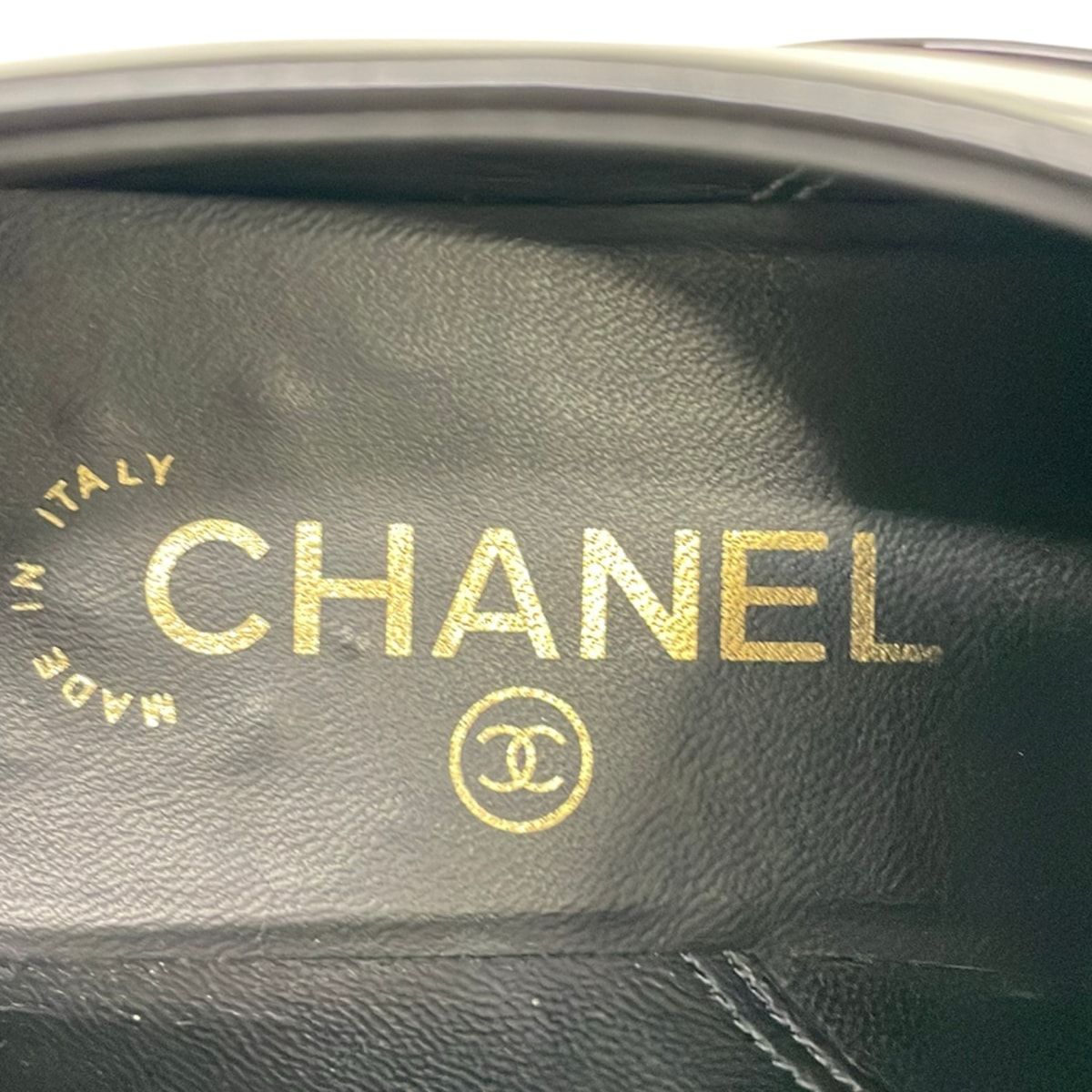 Chanel Shoes 36.5 C Black Pearl CC Logo Leather — view 5