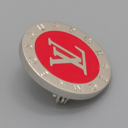 Louis Vuitton Supreme Collaboration Brooch LV Logo 1 of 3 Items Diameter 2.2 cm — view 3